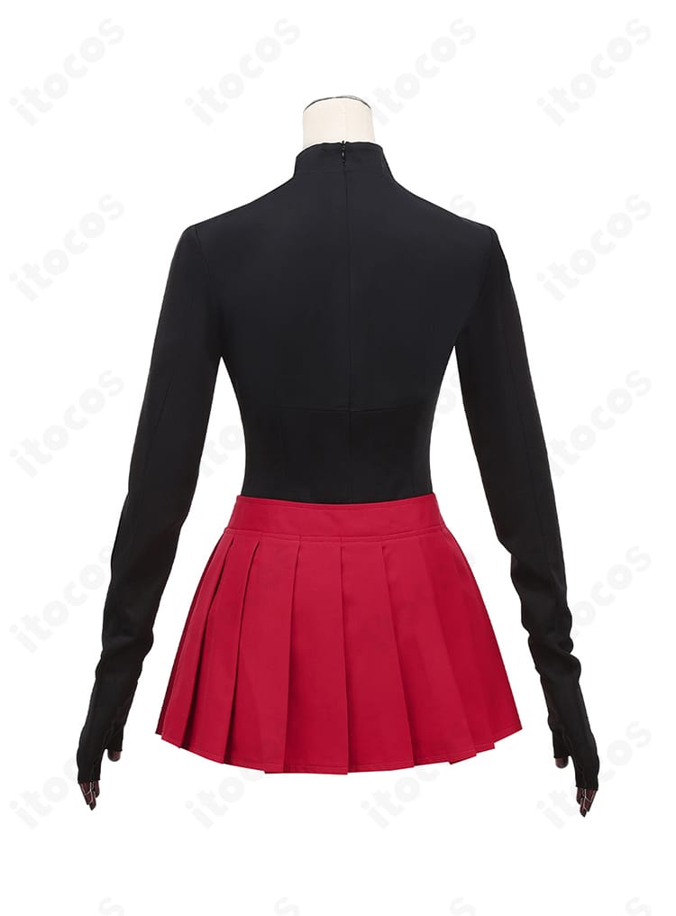 商品背面写真。バックの開閉仕様とスカートのプリーツの見え方を確認できる遠坂凛衣装の後ろ姿。