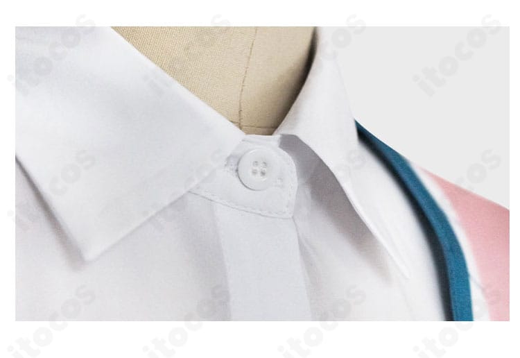 学園アイドルマスター 花海佑芽 コスプレ衣装の襟元アップ。リボンと襟の装飾、刺繍風意匠の細部がわかる。