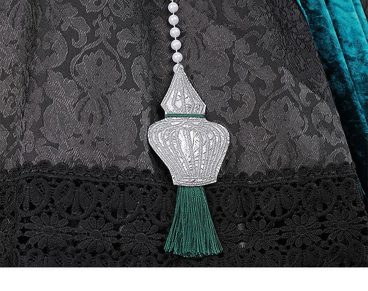 黒執事 シエル・ファントムハイヴ 緑の魔女編ドレス 腰飾りフリンジの質感ディテール