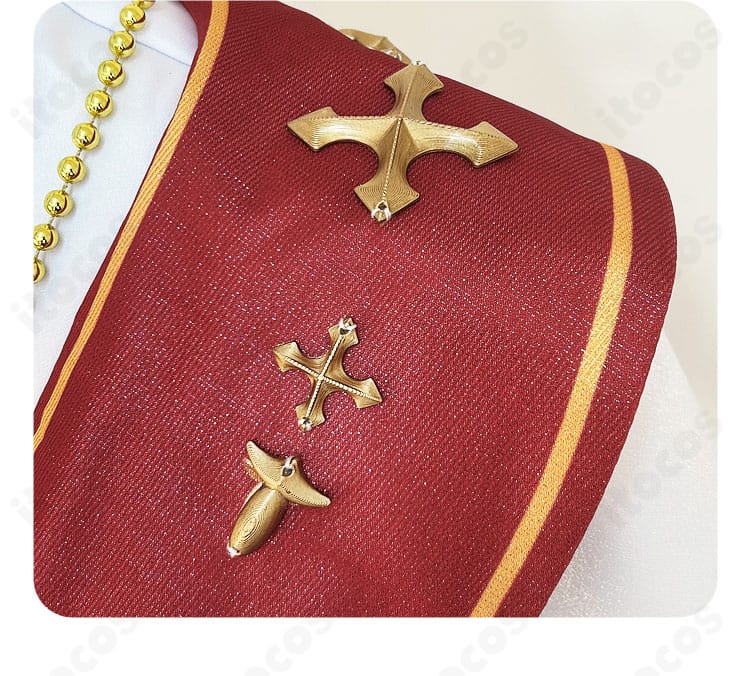 スタフェス衣装の肩部分装飾のクローズアップ。エポレット風パーツと縫製補強を示した写真。