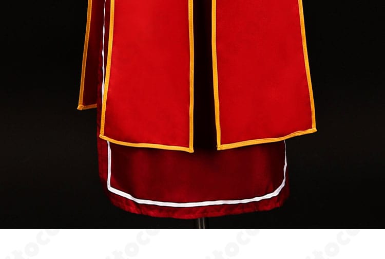 スカート裾の装飾ディテール。ブレードと刺繍の整合を確認。