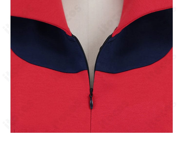 ハルカ衣装のチェーン装飾ディテール｜アクセサリーの形状と取り付け位置が分かる近接画像