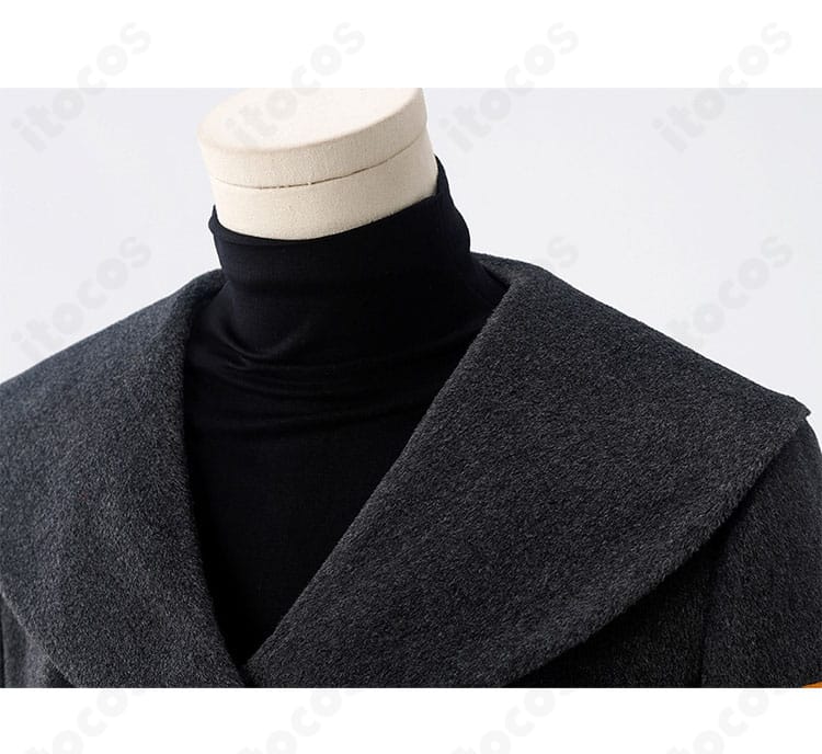 木之本桜 冬服コートの襟元ディテール。襟の形状と装飾の仕立てを示す接写