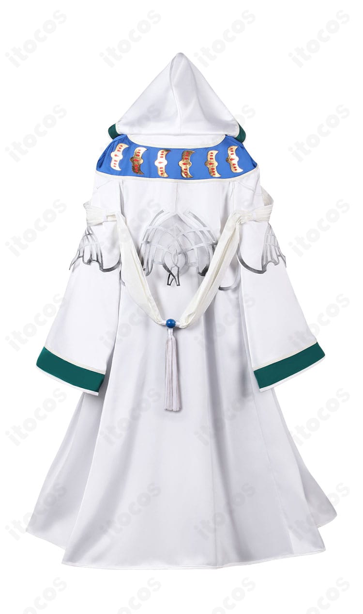 羽鳥チセ学院制服コスプレの背面、コートのシルエットと装飾配置が見える画像