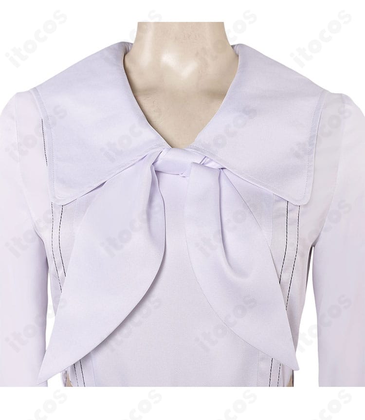 BEASTARS ハル コスプレ衣装の襟元ディテール。セーラー襟とスカーフの結び目の再現を示す接写