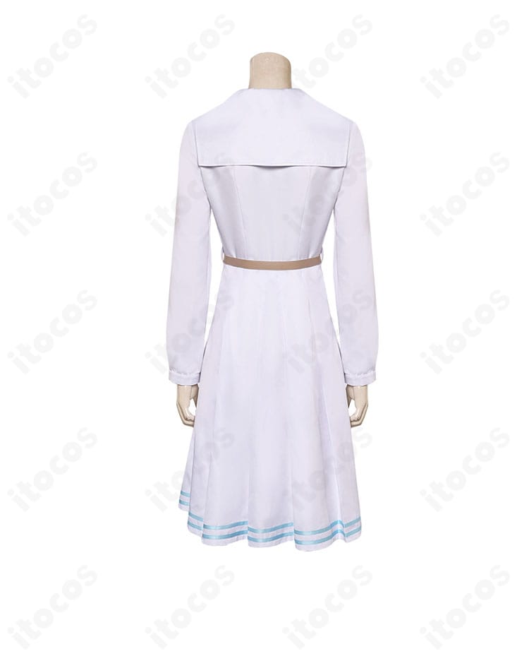 BEASTARS ハル コスプレ衣装の背面。セーラー襟の後ろ姿とうさぎのしっぽが鮮明な写真