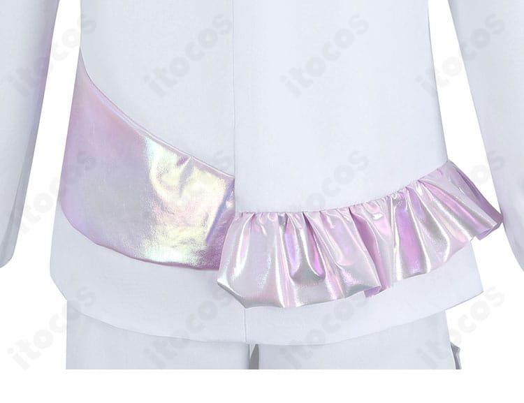 轟はじめ コスプレ衣装の裾アップ。ヘムの装飾ラインと生地の落ち感を示す画像