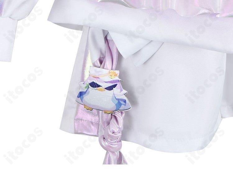 ホロライブ 轟はじめ コスプレ衣装の腰飾りディテール。金具とストラップ配置が分かる画像