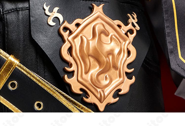 腰飾りのアップ。装飾パーツの形状と縫製、固定方法を示すディテール画像