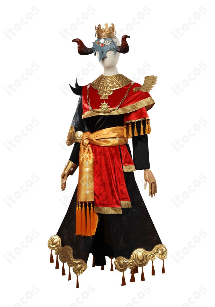 ノートン・キャンベル フールズ・ゴールド 側面全身。レイヤード構成と金装飾の立体感が映える衣装