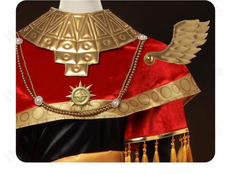 フールズ・ゴールド 肩〜袖装飾ディテール。立体的な縁取りと金色パーツが印象的