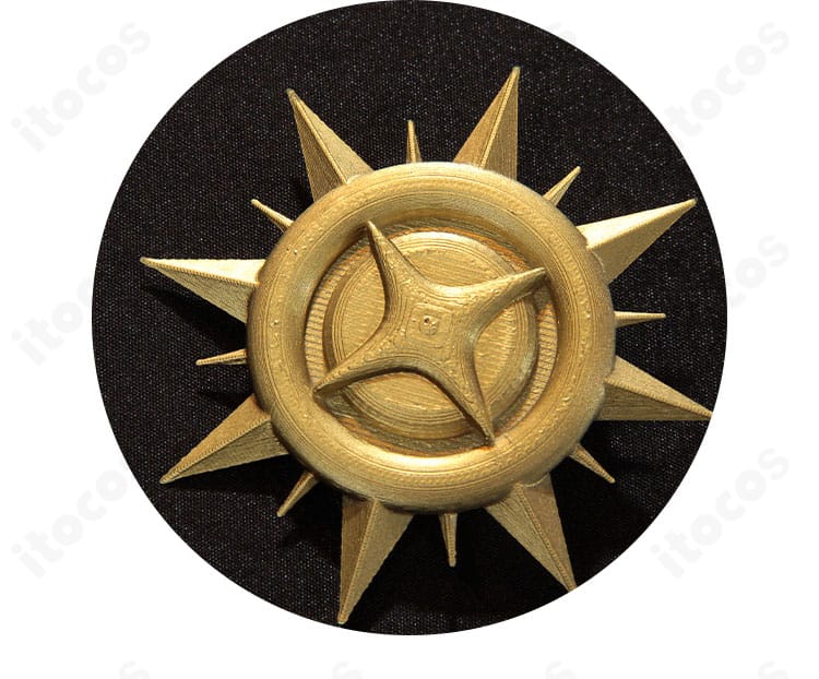 フールズ・ゴールド アクセサリー近影。首飾りと胸飾りの意匠を精密再現