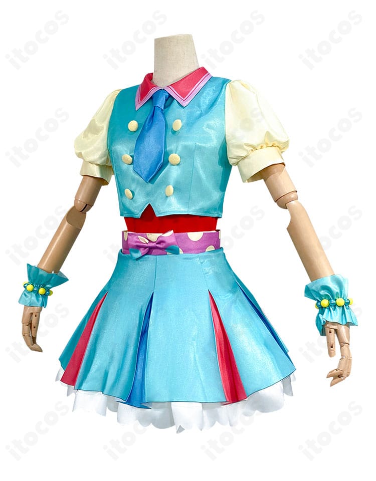 プリパラ 南みれぃ アイドル制服コスプレ衣装の左側面写真。リボン位置やスカートの落ち感など、立体的な着用イメージを把握できます。