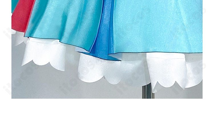 プリパラ 南みれぃ アイドル制服コスプレ衣装のスカート裾装飾ディテール。細かな意匠でアイドルらしい華やかさを強調。