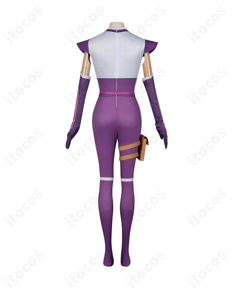 ニートくノ一 百地彩夢 常服コスプレ衣装の背面。背中から裾までのラインと装飾の配置が確認できる。