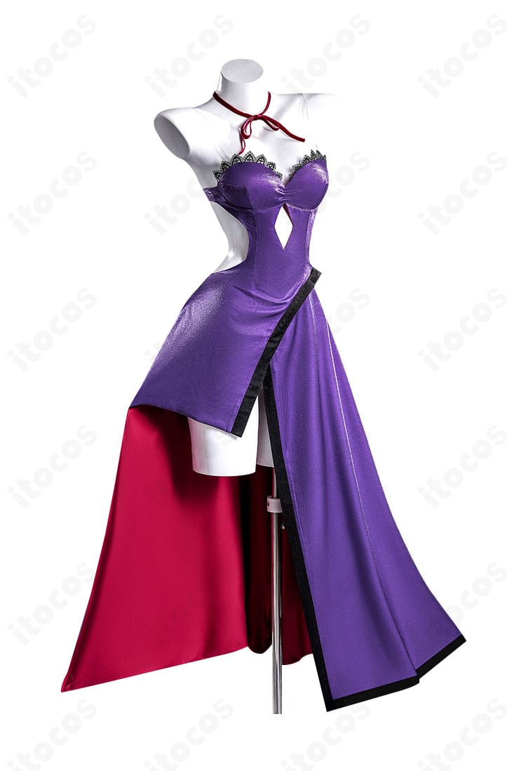 コスプレ衣装の右側面。袖口の仕立てやサイドの装飾位置、丁寧な縫製ディテールを確認できる画像。