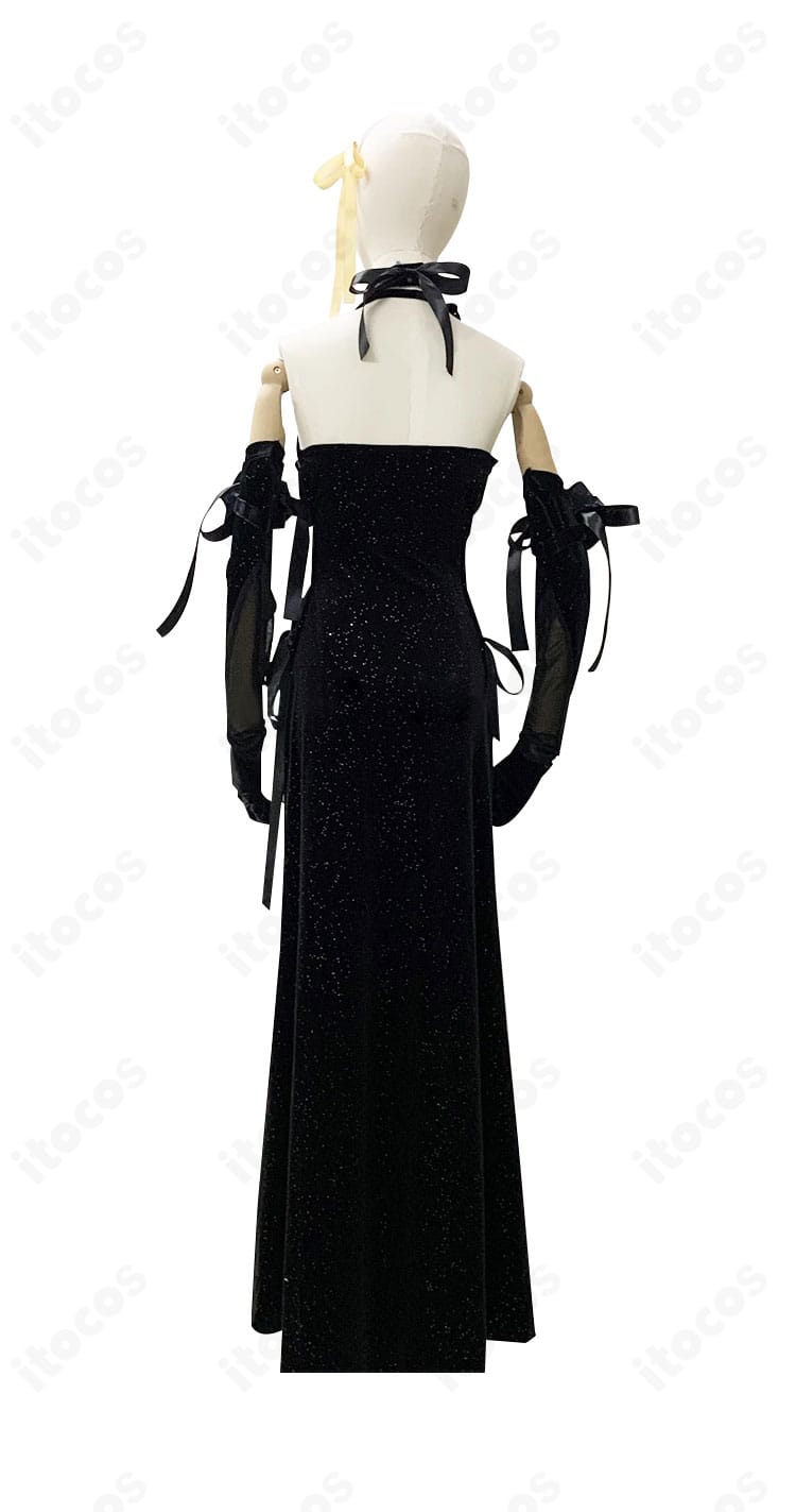 勝利の女神:NIKKE モダニア衣装の背面ディテール。背面装甲のライン配置と縫製の整い、後ろ姿のシルエットが確認できる。