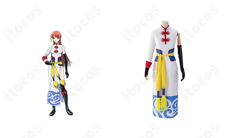 神楽の劇場版 完結篇コスプレ衣装とキャラクタービジュアルを並べた正面写真。襟と帯の意匠まで忠実に再現。