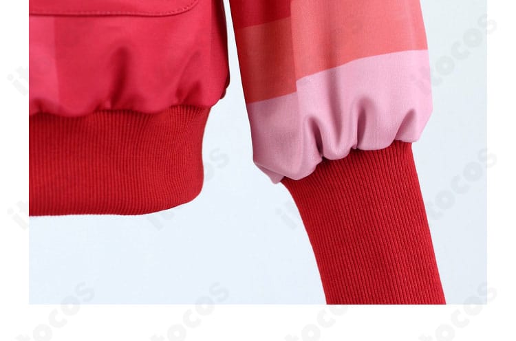 袖口の装飾ディテール。カフ部分の縫製と意匠の質感が分かる画像