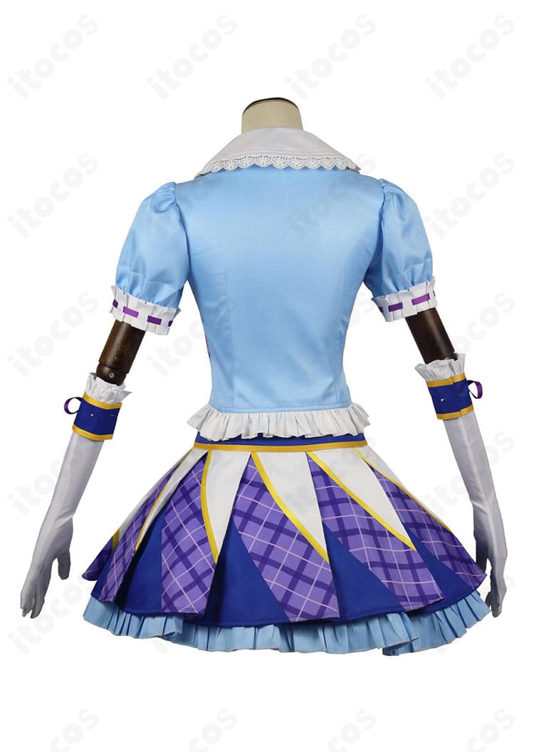 氷上スミレ ブルーパレードコーデ 背面。後ろ姿のバランス、背面の切替とスカートの広がりが分かる。