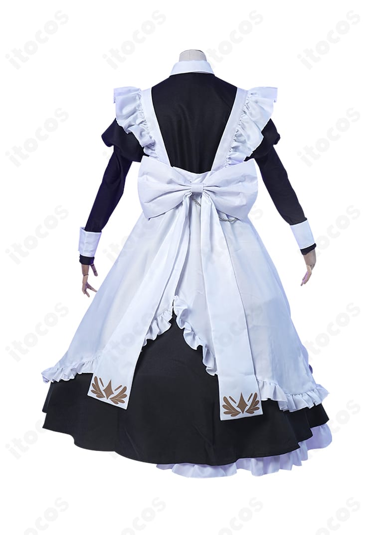 メイド服コスプレの背面全体像。大きなバックリボンとエプロン結びの形状を確認できる画像