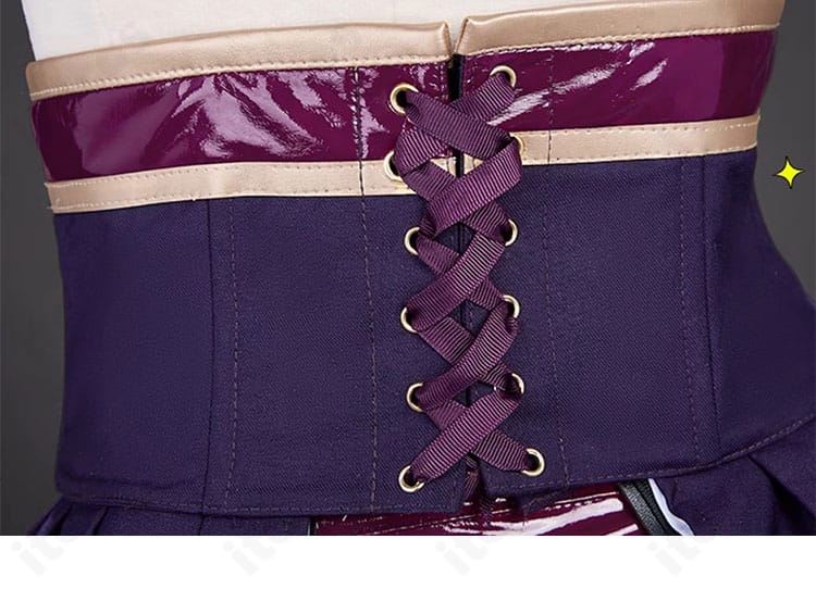 背面装飾のディテール。背中側の意匠配置と縫製の整いを確認できるクローズアップ