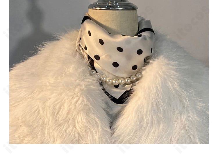 第五人格 レディ・ファウロ 衣装の襟元とネックレス装飾のアップ