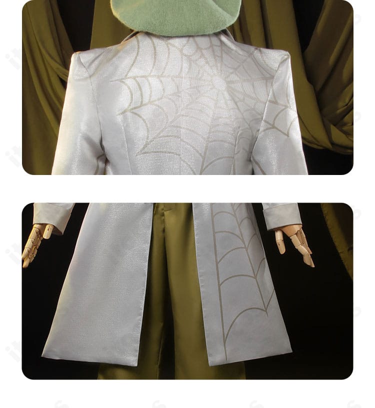 背面ディテールのアップ。コートの裾処理と縫製の整い、形状保持性が分かる。