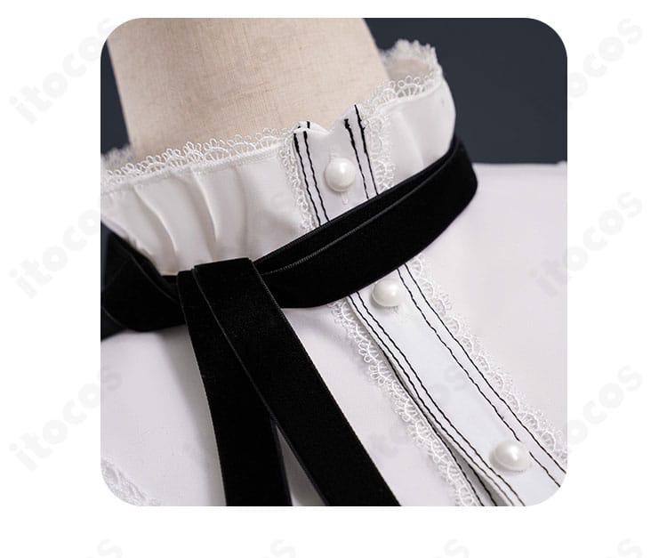 暁山瑞希 苦痛の綻花コスプレ衣装のネックレス装飾ディテール。トップスとの質感コントラストと造形を近接で表現。