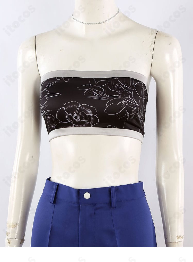 インナー（チューブトップ）の質感と縫製ディテール。肌当たりと快適性に配慮した作りを示す写真。