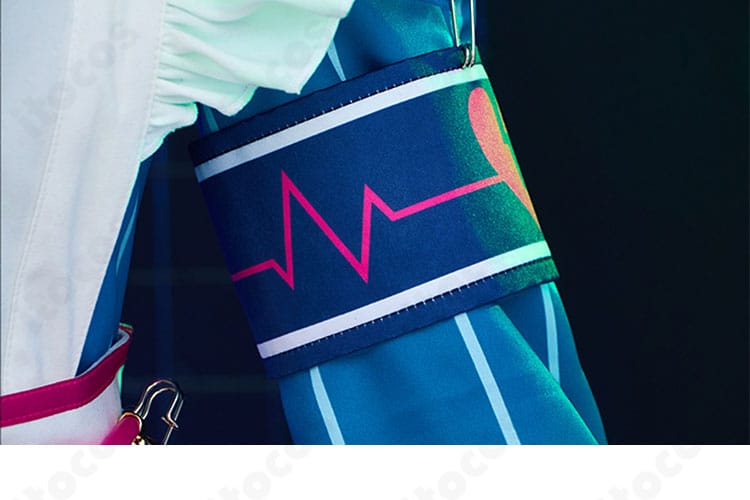 朝比奈まふゆ衣装の袖ディテール。柔らかなドレープと装飾ラインを近接撮影。