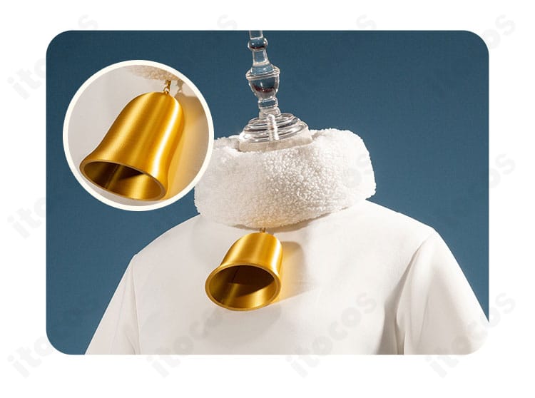 木之本桜 コスプレ衣装の鈴装飾クローズアップ。小ぶりな鈴の質感と取り付け位置がわかる。