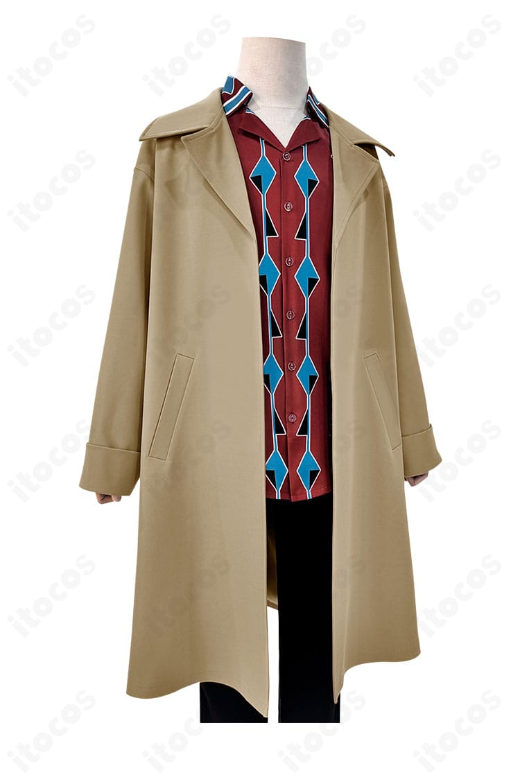 SAKAMOTO DAYS 南雲 コスプレ衣装の右側面。コートのサイドラインとパンツのフィット感が分かる画像