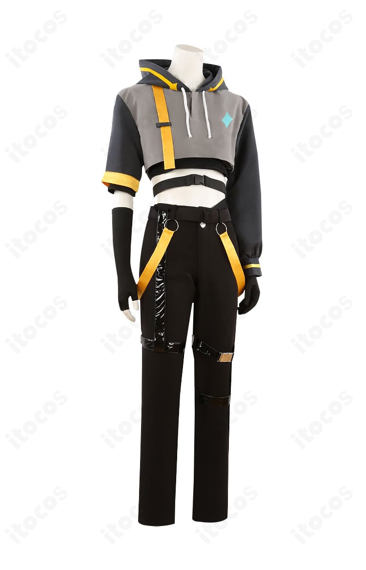 原神 空（そら）コスプレ衣装の側面。ベルトの配置とシルエットのラインが確認できる角度。