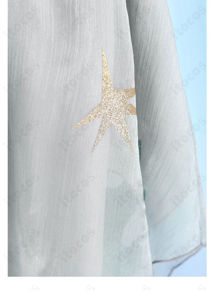 スカート部の装飾ディテール。段差と装飾ラインで華やかな印象を演出。