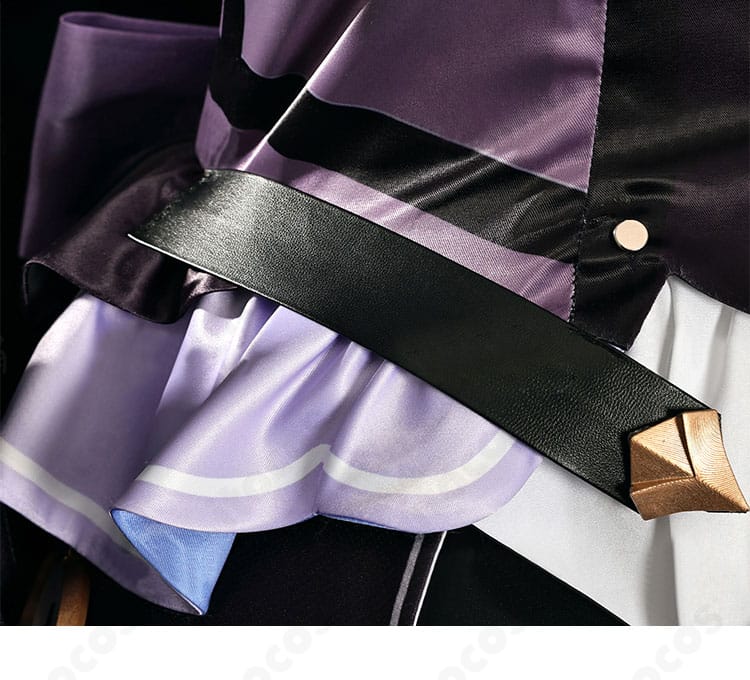 腰周り装飾のアップ、マダム・ヘルタ衣装の腰飾りと質感