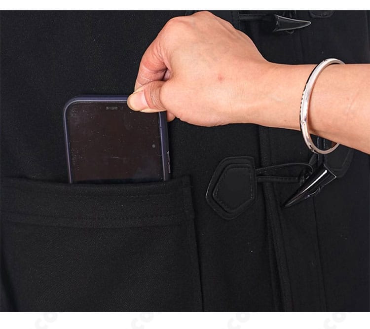 雨宮蓮 コスプレ衣装の腰ポケットとフラップの縫製ディテール