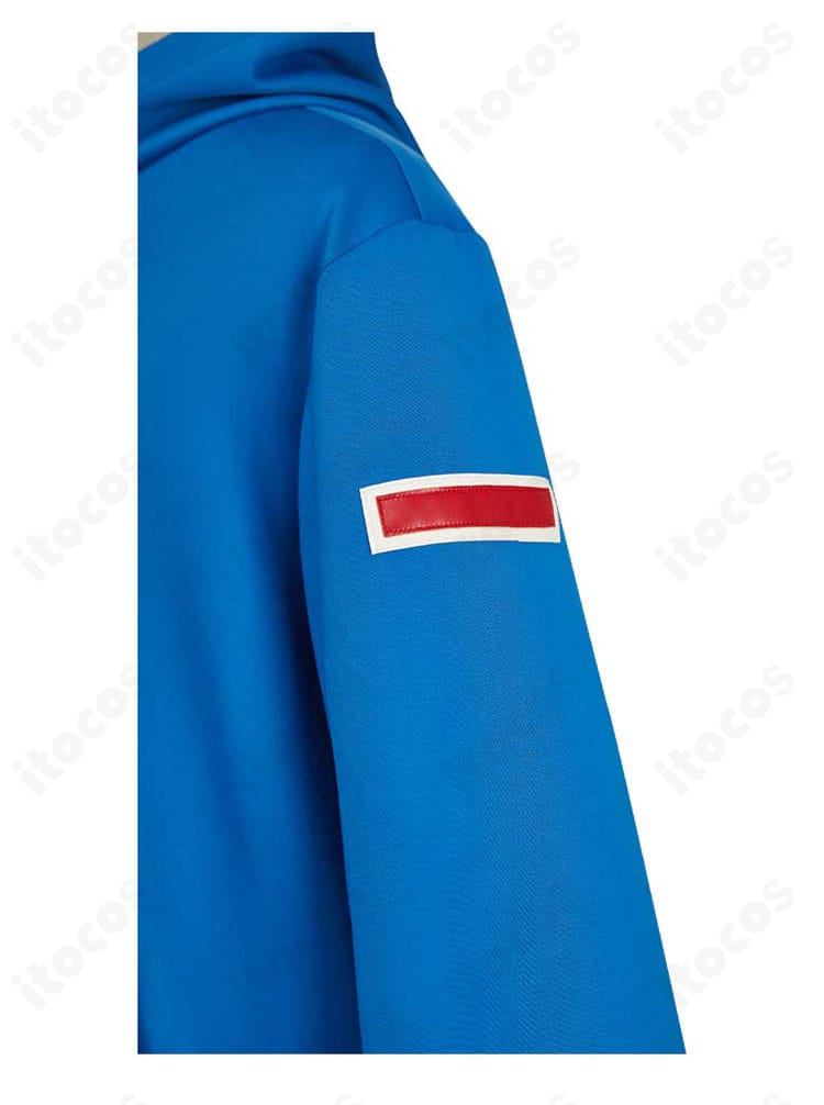 朝倉シン パーカーの肩袖ディテール。切り替えと装飾部の仕上げを示す近接画像