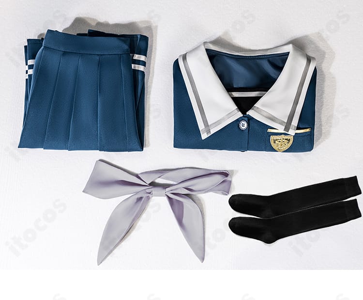 若葉睦 コスプレ衣装のセット内容一覧。スカーフ、トップス、スカート、靴下を並べた確認用画像。