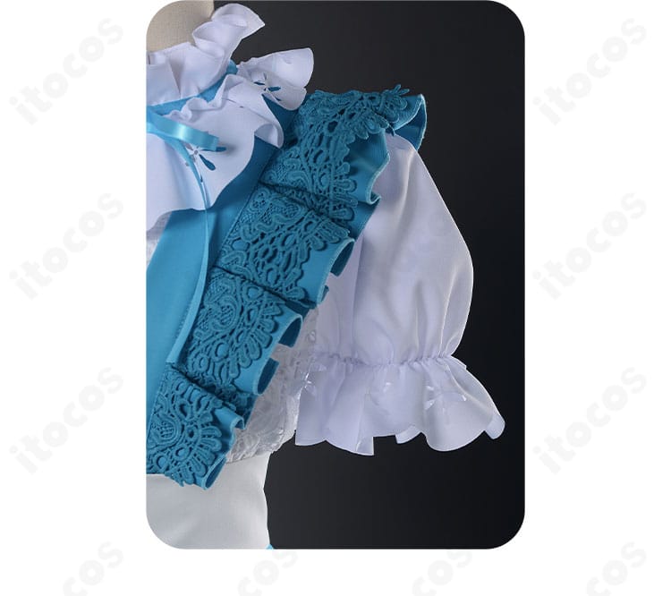 肩袖部分の装飾詳細。エッジのトリミングやギャザー分量、縫製仕上げが見える画像。