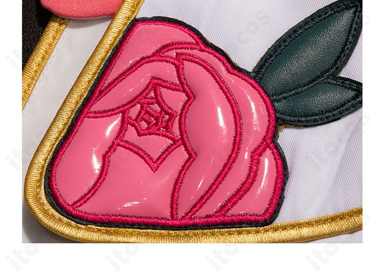 スカート裾の花モチーフ装飾ディテール。撮影映えする可憐なアクセントの拡大画像