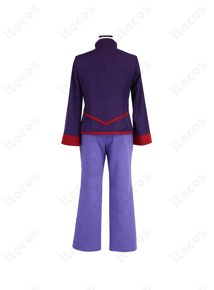 シルバーのコスプレ衣装の背面シルエットとラインを確認できる詳細画像