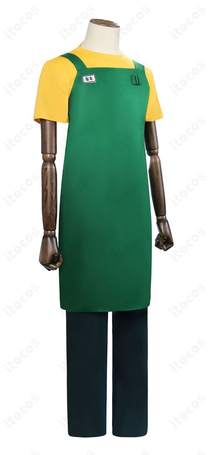 坂本太郎 コスプレ衣装の側面ディテール。エプロンのラインとトップスの肩周りのシルエット