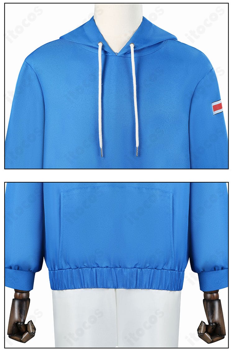 パーカー装飾の接写。刺繍やロゴなどの細部表現と質感を示すディテール。