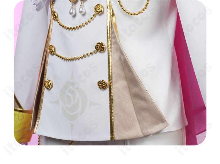 裾部分の装飾ディテール。コート裾のトリムとライン取り、ステッチの均一さを収めた写真。