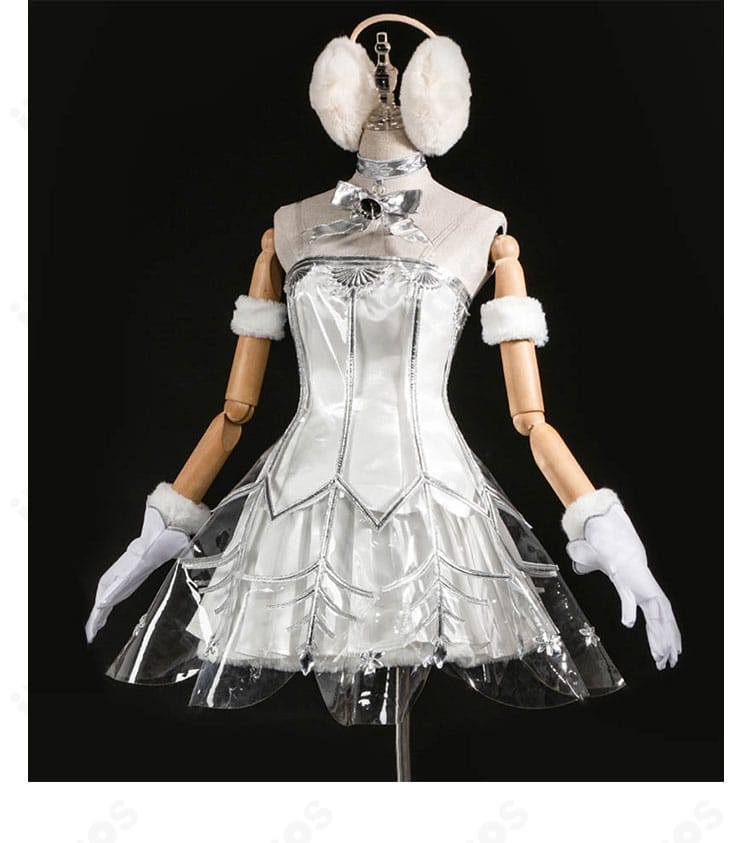 シンフォニー2025 コスプレドレスの側面。ウエストラインとスカートのボリューム感を確認できる画像