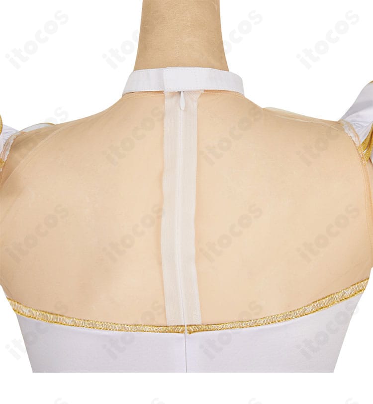 メダリスト 結束いのり コスプレ衣装 背面装飾のクローズアップ。背中の意匠と仕上がりを確認できる画像。