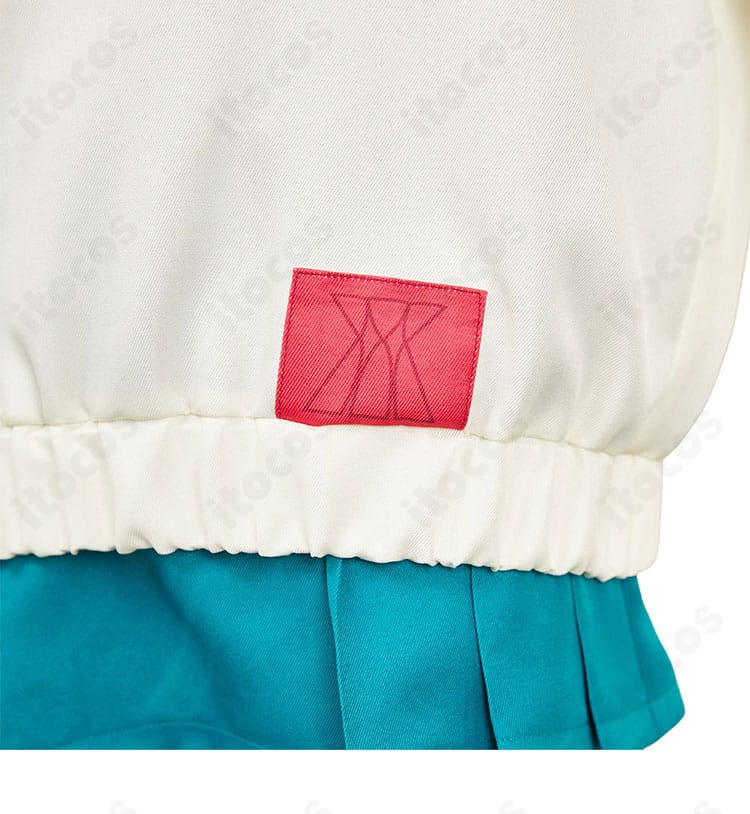 ロゴ風モチーフ装飾のアップ。キャラクター性を感じさせる象徴的デザインの見どころ。