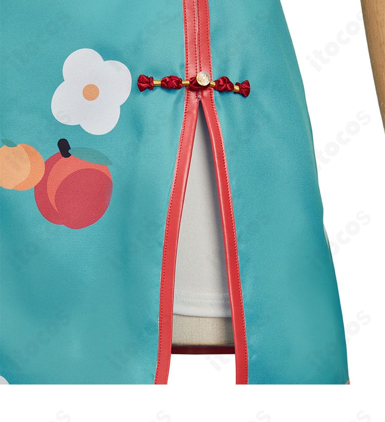 八尋寧々 チャイナドレス 裾飾りのクローズアップ。華麗な装飾で全体を引き締める意匠。