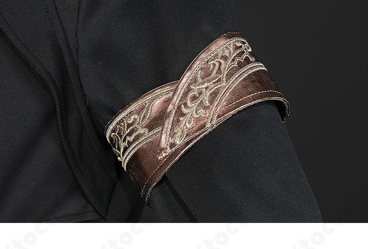 セイヤ 夜明けセットの袖装飾ディテール。袖口の形状と装飾パーツの配置